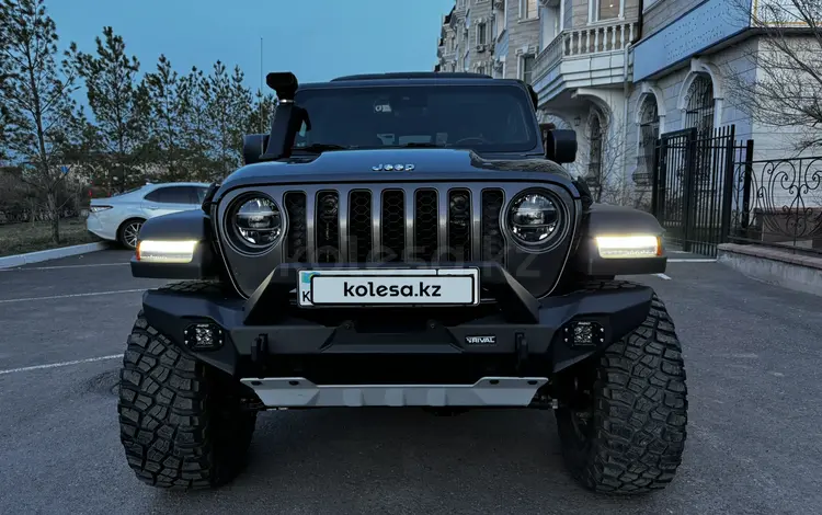 Jeep Gladiator 2021 года за 45 000 000 тг. в Астана