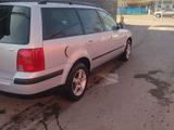 Volkswagen Passat 1997 года за 2 350 000 тг. в Есик – фото 4