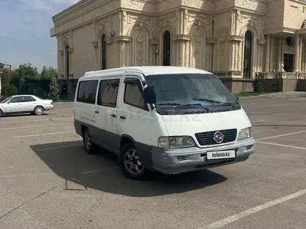 SsangYong Istana 1998 года за 1 800 000 тг. в Алматы