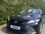 Toyota Camry 2018 года за 16 900 000 тг. в Алматы – фото 3
