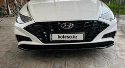 Hyundai Sonata 2022 годаүшін12 800 000 тг. в Алматы – фото 4
