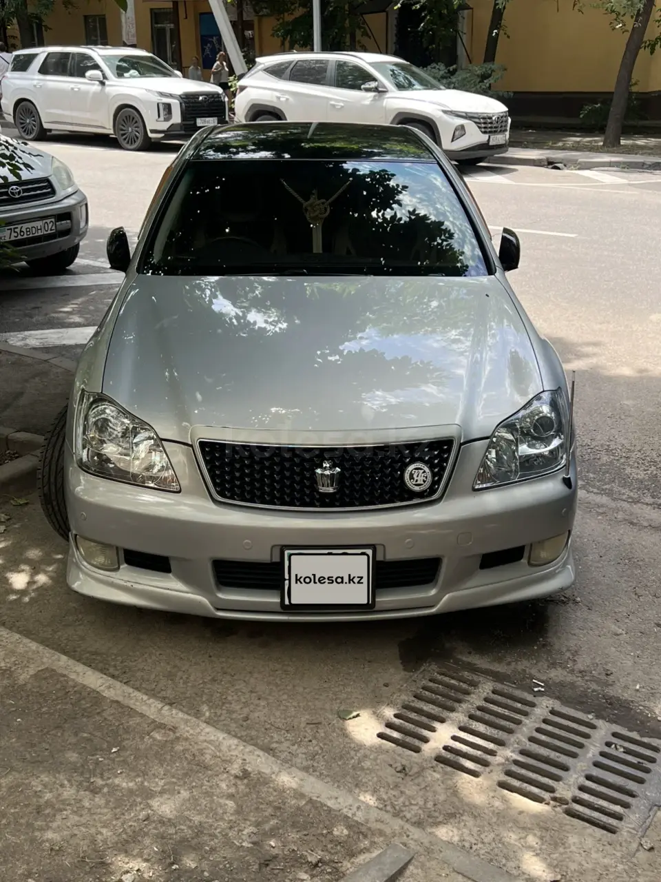 Toyota Crown, 2005
