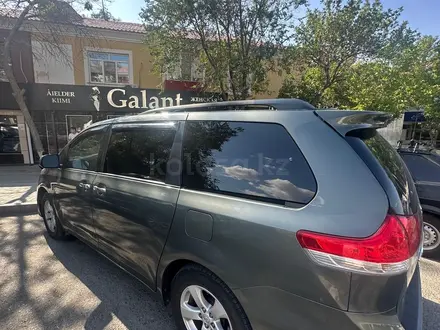 Toyota Sienna 2014 года за 14 200 000 тг. в Атырау – фото 12