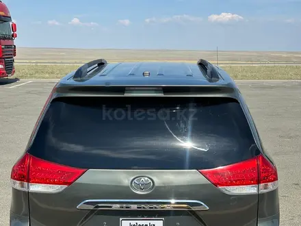 Toyota Sienna 2014 года за 14 200 000 тг. в Атырау – фото 7