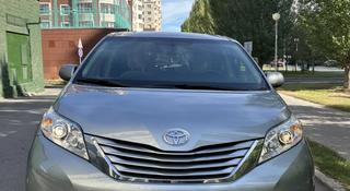 Toyota Sienna 2015 года за 14 300 000 тг. в Астана