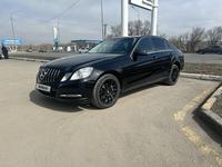 Mercedes-Benz E 200 2012 года за 9 000 000 тг. в Караганда