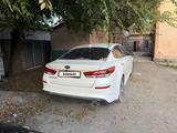 Kia Optima 2018 года за 7 400 000 тг. в Алматы – фото 2