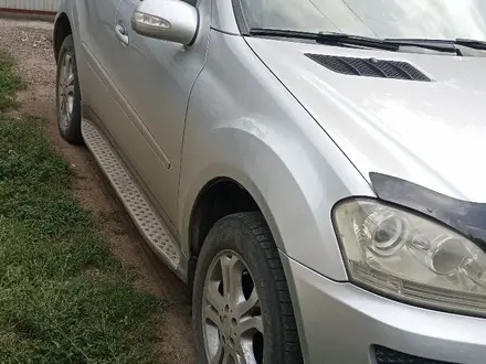 Mercedes-Benz ML 350 2005 года за 5 500 000 тг. в Уральск – фото 4