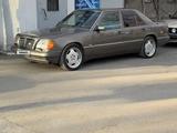 Mercedes-Benz E 320 1993 года за 3 000 000 тг. в Караганда