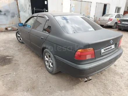 BMW 523 1997 года за 1 400 000 тг. в Нур-Султан (Астана) – фото 6