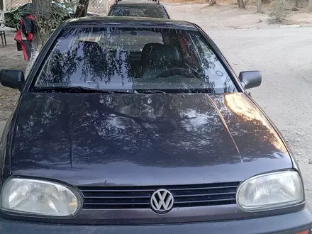 Volkswagen Golf 1994 года за 800 000 тг. в Сатпаев