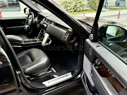 Land Rover Range Rover 2018 года за 40 000 000 тг. в Алматы – фото 15