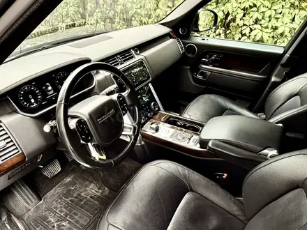 Land Rover Range Rover 2018 года за 40 000 000 тг. в Алматы – фото 19