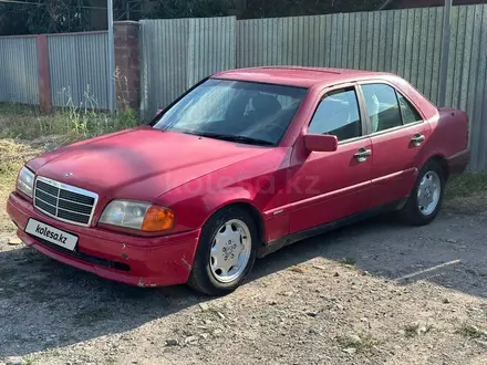 Mercedes-Benz C 180 1994 года за 1 600 000 тг. в Алматы – фото 12