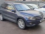 Volkswagen Tiguan 2013 года за 6 500 000 тг. в Астана