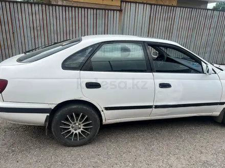 Toyota Carina E 1998 года за 1 700 000 тг. в Алматы – фото 4