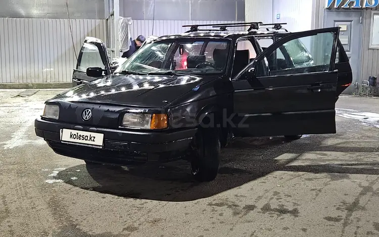 Volkswagen Passat 1990 года за 500 000 тг. в Алматы