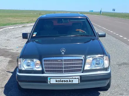 Mercedes-Benz E 200 1993 годаүшін2 650 000 тг. в Экибастуз – фото 14