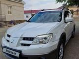 Mitsubishi Outlander 2005 годаүшін5 000 000 тг. в Актау