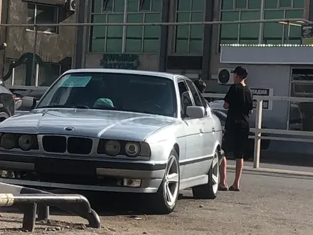 BMW 520 1994 года за 2 200 000 тг. в Тараз