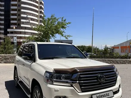 Toyota Land Cruiser 2017 года за 38 000 000 тг. в Шымкент