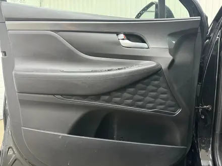 Hyundai Santa Fe 2021 года за 11 116 650 тг. в Астана – фото 15