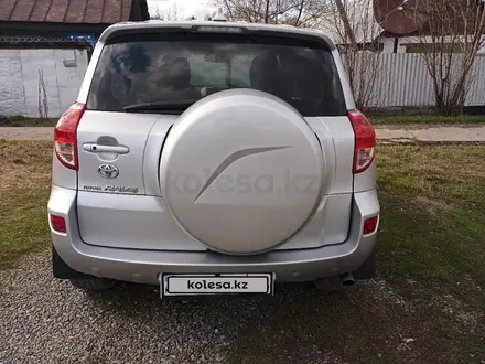 Toyota RAV4 2006 года за 7 100 000 тг. в Алтай – фото 4