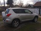 Toyota RAV4 2006 годаүшін7 400 000 тг. в Алтай – фото 5