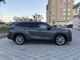 Toyota Highlander 2021 года за 24 000 000 тг. в Актау – фото 4