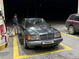 Mercedes-Benz E 230 1990 годаfor600 000 тг. в Алматы