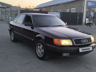 Audi 100