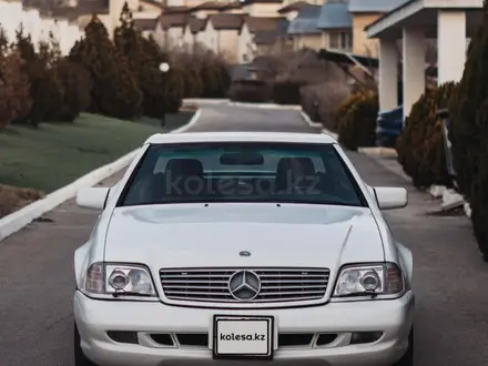 Mercedes-Benz SL 500 1997 года за 9 000 000 тг. в Актау