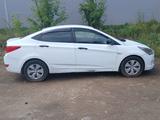 Hyundai Solaris 2014 года за 3 400 000 тг. в Кокшетау – фото 2