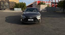 Toyota Camry 2015 года за 6 500 000 тг. в Актобе – фото 2