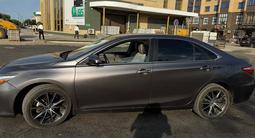 Toyota Camry 2015 года за 6 500 000 тг. в Актобе – фото 4