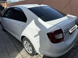 Skoda Rapid 2018 года за 7 500 000 тг. в Петропавловск – фото 3