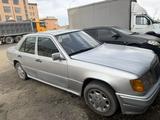 Mercedes-Benz E 220 1992 годаүшін600 000 тг. в Жезказган – фото 2