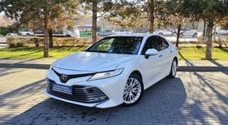 Toyota Camry 2020 года за 13 250 000 тг. в Алматы