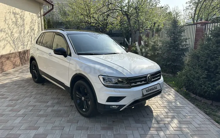 Volkswagen Tiguan 2020 годаfor13 800 000 тг. в Алматы