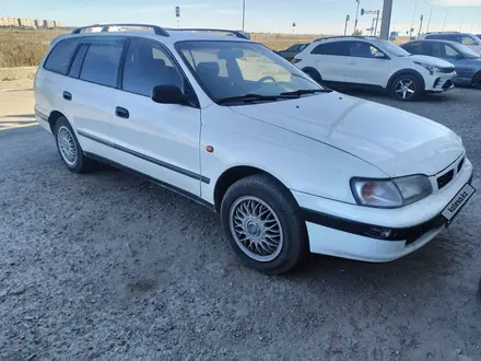 Toyota Carina E 1996 года за 2 500 000 тг. в Актобе