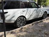 Land Rover Range Rover 2014 годаүшін24 500 000 тг. в Алматы – фото 4