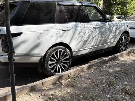 Land Rover Range Rover 2014 года за 24 500 000 тг. в Алматы – фото 4