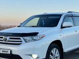 Toyota Highlander 2012 года за 10 500 000 тг. в Уральск