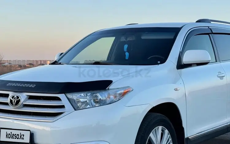 Toyota Highlander 2012 года за 10 500 000 тг. в Уральск