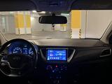 Hyundai Solaris 2017 годаfor4 200 000 тг. в Алматы – фото 2