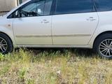 Toyota Avensis Verso 2001 года за 3 900 000 тг. в Караганда – фото 2