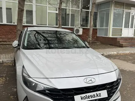 Hyundai Elantra 2021 года за 9 300 000 тг. в Астана – фото 2