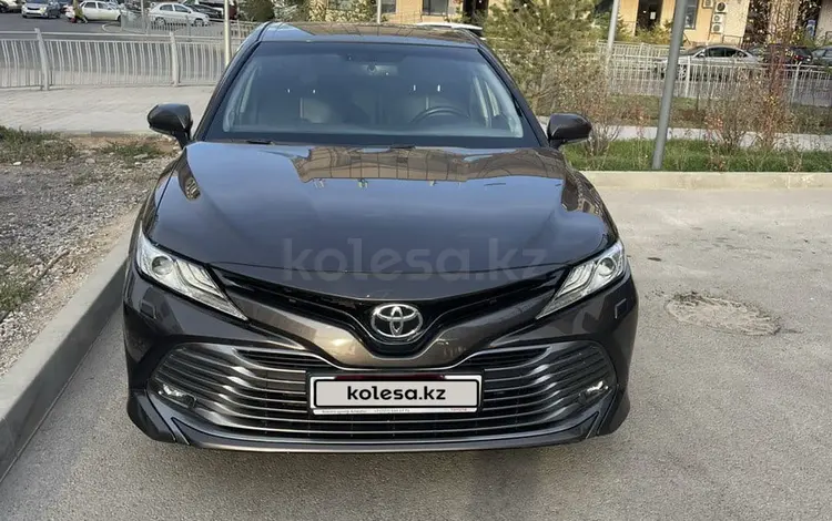 Toyota Camry 2018 годаүшін14 200 000 тг. в Алматы