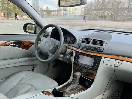 Mercedes-Benz E 350 2005 года за 8 600 000 тг. в Астана – фото 18