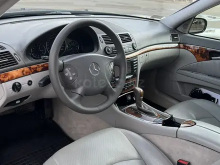 Mercedes-Benz E 350 2005 года за 8 600 000 тг. в Астана – фото 29